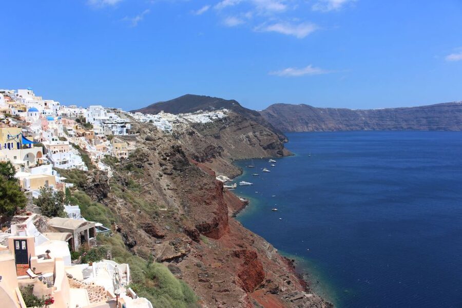 1-Day Boat Trip: Santorini Volcano, Thirassia & Oia Sunset - Oia sunset and the cost of popularity
