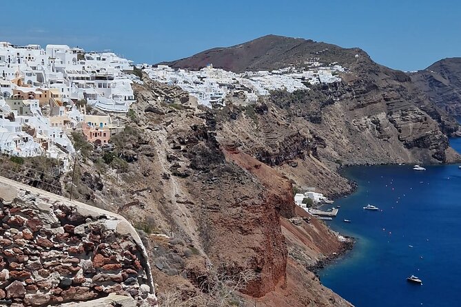 3 hours Panoramic Tour to Oia - One hour walking through Oia