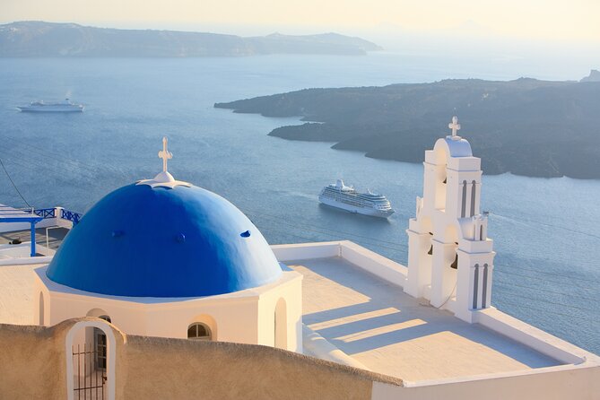 4 hrs PRIVATE island tour and photos, Oia and Blue domes - Why this private tour works well in Santorini