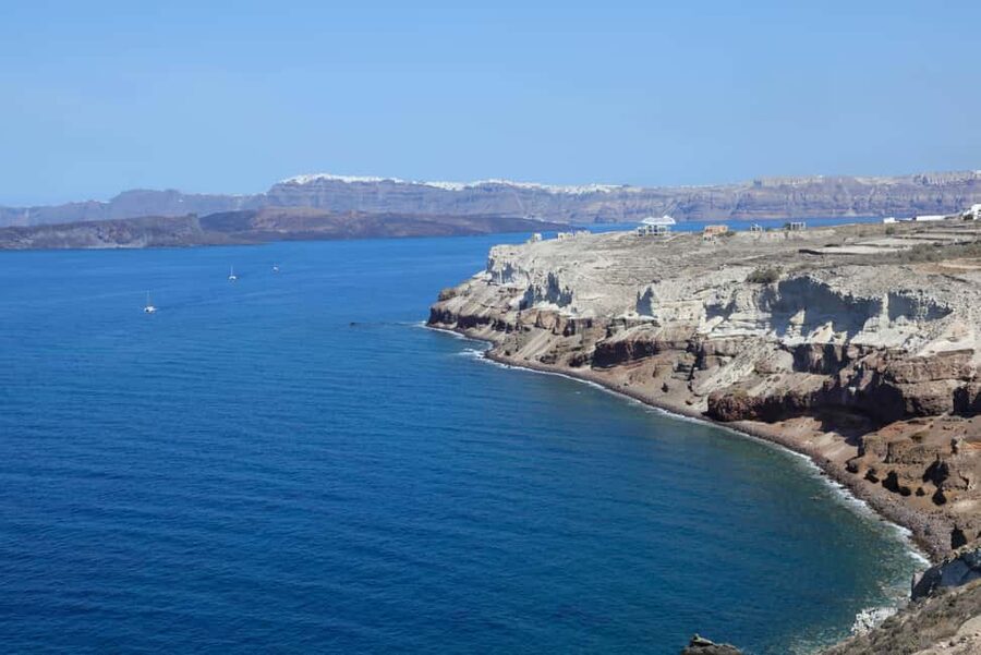 6-h Best of Santorini Sightseeing Guided Tour - A Greek winery and its cellars