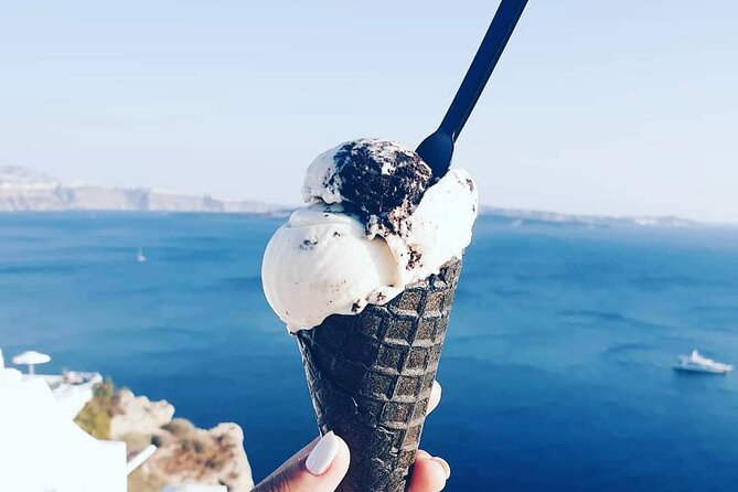 6-Hour Private Custom Santorini Tour-A Full Experience Of The Island. - Oia: One Hour Among Santorini’s Famous Blue Domes