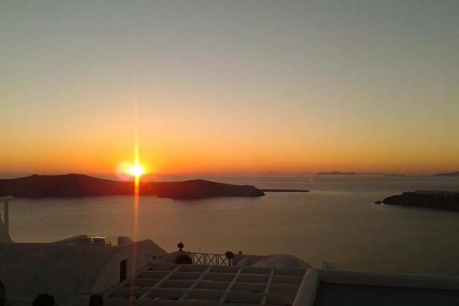 6 hours Private Full Santorini Highlights - Pyrgos, Santorini’s former capital