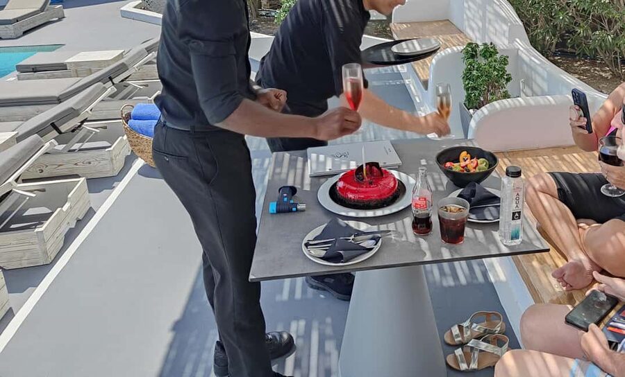Akrotiri: Departure Day Spa Package Wine/Fruits/Pool Access - Arriving at Santorini Zen Spa in Akrotiri