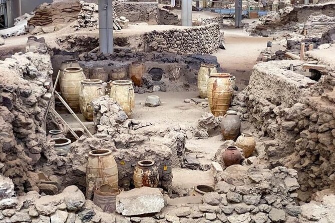 Akrotiri Family Treasure Hunt ,kid friendly Archeology Adventure - How the treasure hunt changes the visit
