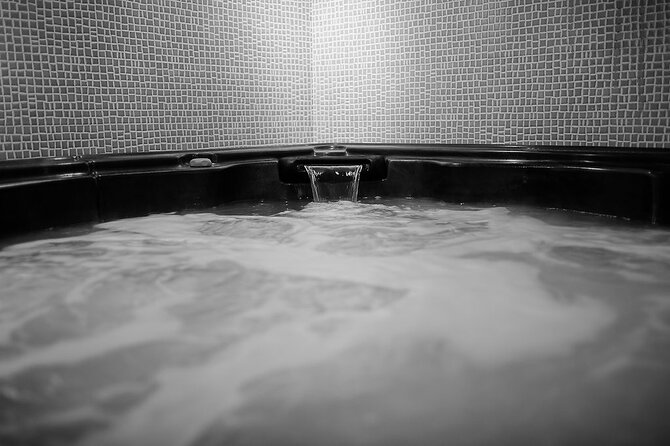 Akrotiri: Singles' Aromatherapy Massages - Choosing a male or female therapist