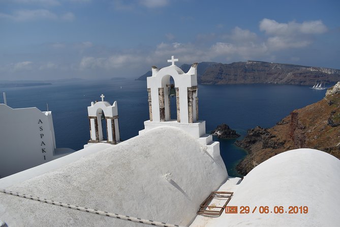 All of Santorini in 6 hours (private) - Perissa and its black volcanic sand