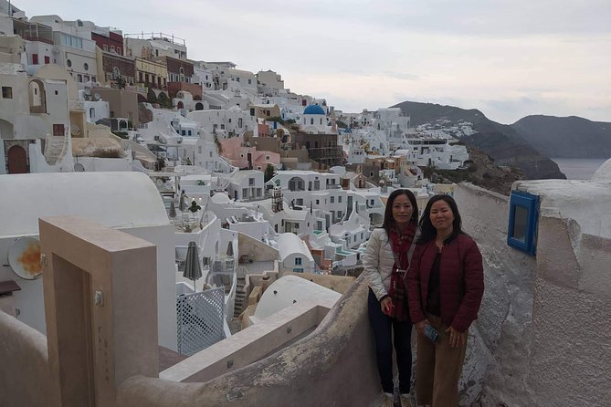 Best of Santorini Highlights Private 5 Hours Tour - Red Beach is dramatic but brief