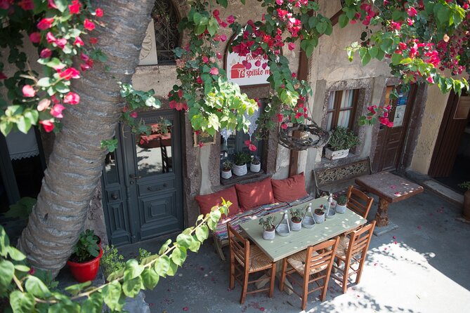 Cooking Class in Traditional cave house in Santorini! - Why this Santorini cooking class feels different