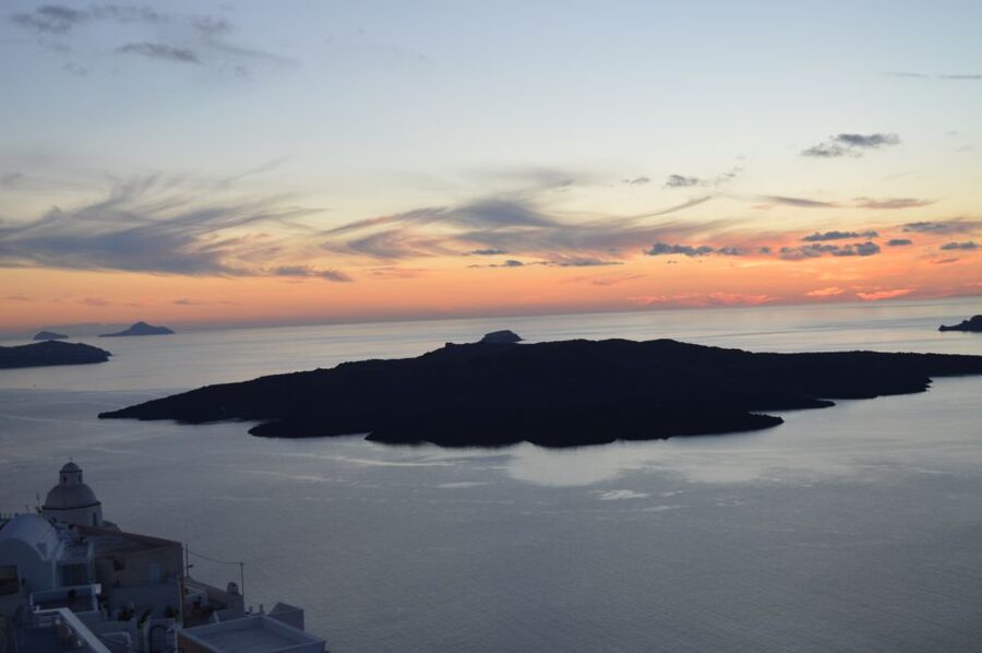 Cruise Traveller's Shore Excursion - Firostefani offers the classic blue-dome view
