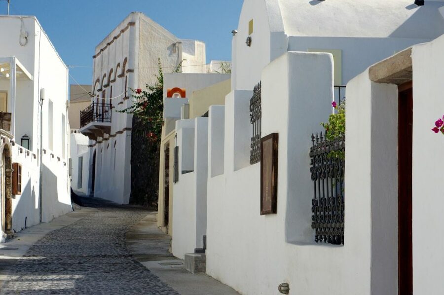 Cruise Traveller's Shore Excursion - Akrotiri brings the island’s past into focus