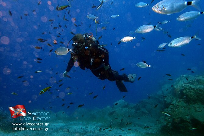 Discover Scuba Diving in the Caldera of the Volcano in Santorini - The 20-minute lesson on land