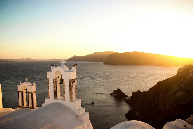 Discovering Santorini : A 3-Hour Private Highlights Tour - What the guide adds to a three-hour route