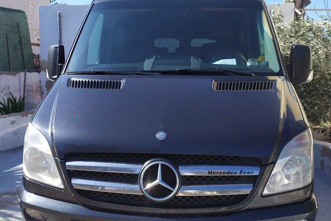 Economy Roundtrip Transfer Santorini Airport ( Max 4 stop ) - When $18.04 is good value