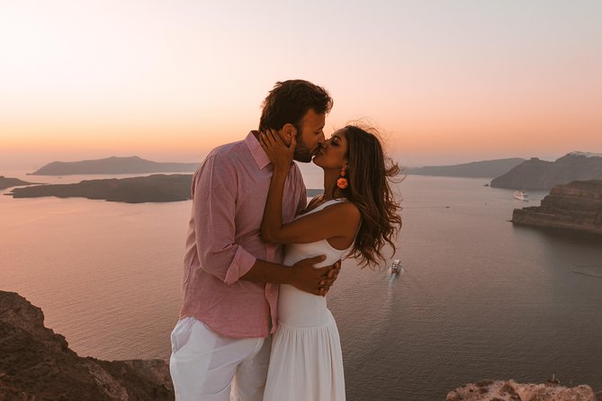 Exclusive Photo Session - 1hour - Starting on Oia’s main marble street