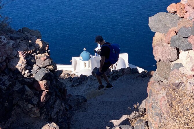 Exclusive Shore Excursion : Scenic Santorini, Shopping & Winery - The Heart of Santorini: ten quiet minutes above the caldera