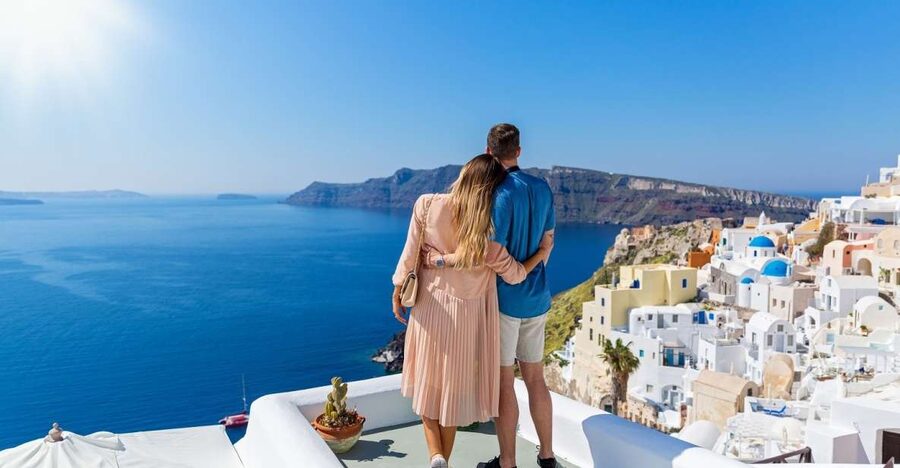 Fira: Traditional Villages Guided Day Trip with Oia Sunset - Key points at a glance