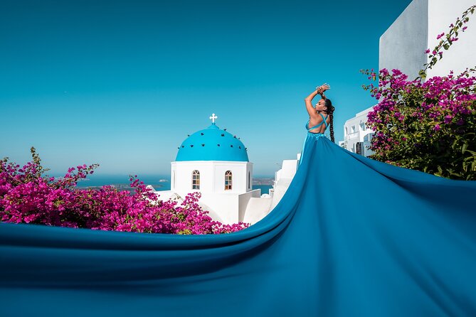 Flying Dress Express - A 45-minute Santorini photo session