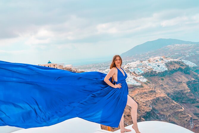 Flying Dress Photoshoot Experience in Santorini with pick up - Photo delivery and the 30-image editing choice