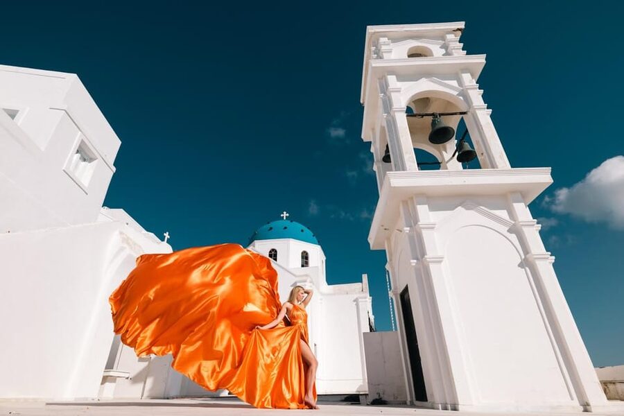Flying dress Photoshoot in Santorini with Hotel Pickup - What you actually receive after the session