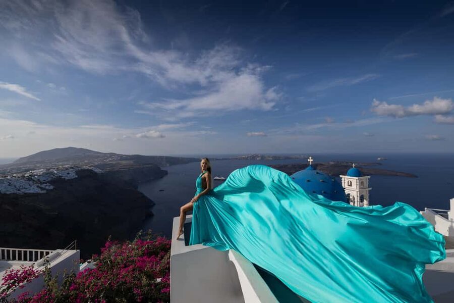 Flying Dress Photoshoot Santorini - Who will enjoy this most?