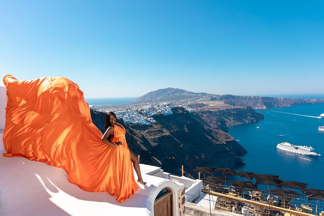Flying Dress Photoshooting Santorini - How the 30-minute photoshoot unfolds