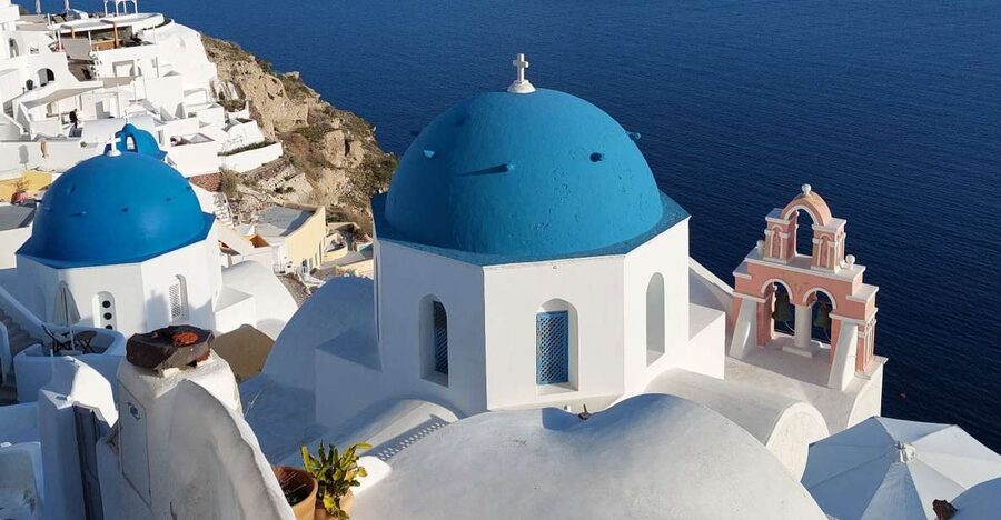 From Santorini: Guided Oia Morning Tour with Breakfast - Why an early start changes Oia
