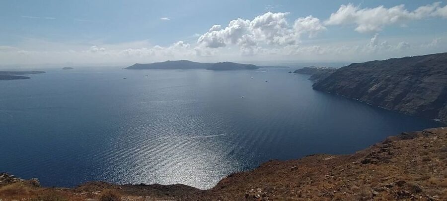 From Santorini: Guided Oia Morning Tour with Breakfast - Who will get the most from this tour?