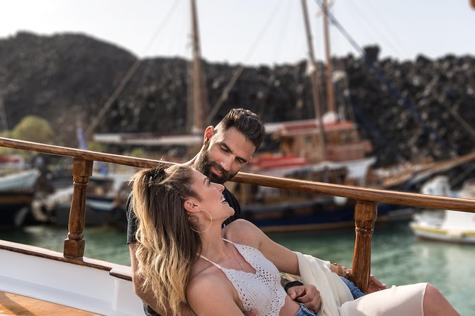 Full Day Boat Tour to Caldera Islands & Sunset in Oia by bus - Oia sunset, beautiful but crowded