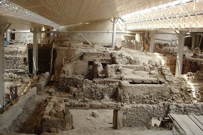 Guided Tour to the Akrotiri Archaeological Site in Santorini - The Women’s House and its mural