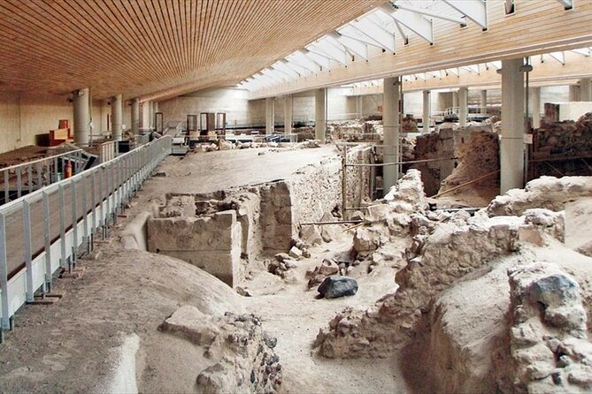 Guided Tour to the Akrotiri Archaeological Site in Santorini - Starting in Fira and reaching the excavations