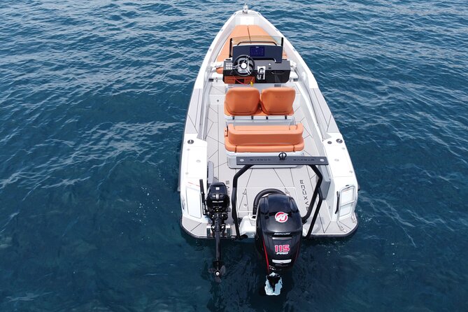 Half Day Saxdor Boat Rental in Santorini - Getting familiar with the 115hp Saxdor