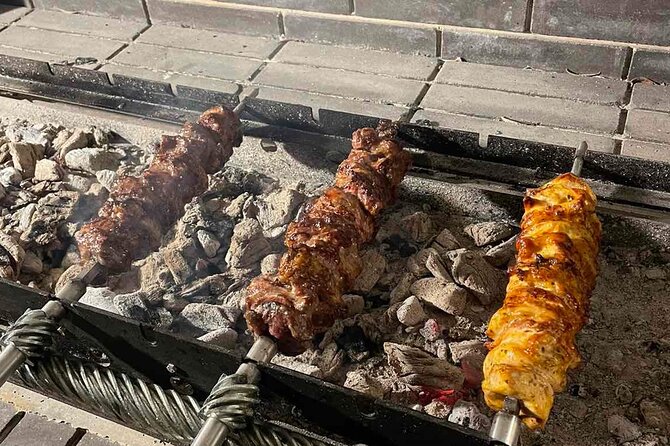 Half-Day Traditional Micro Restaurant in Santorini - The wood oven and the main course
