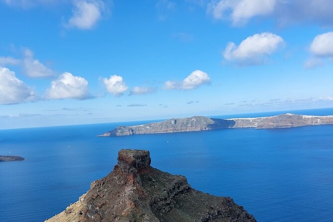 Hiking activity through the volcanic land of wonder - Why the private format matters