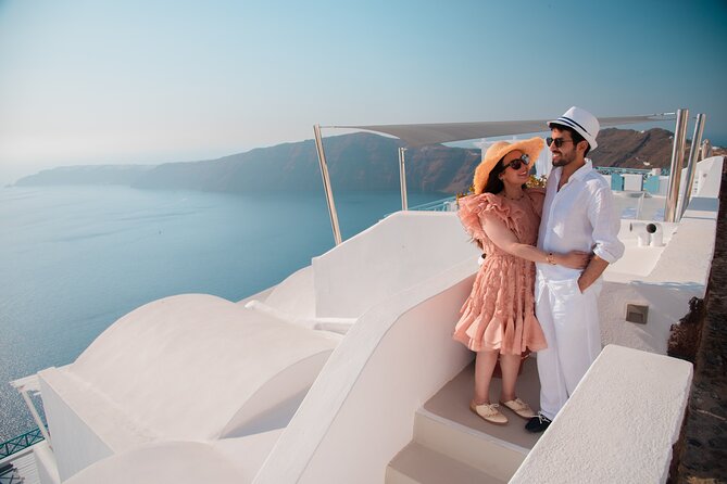 Hire Photographer, Professional Photo Shoot - Santorini - Meeting in Fira and planning your route