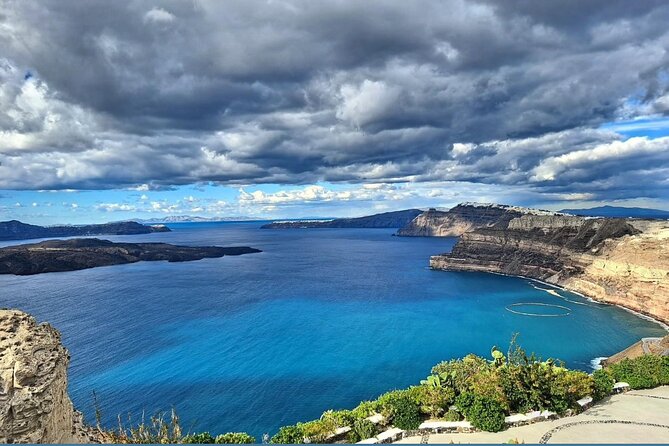 Luxury Full Day Private Sightseeing Tour in Santorini - Megalochori and the Heart of Santorini