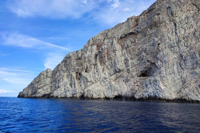 Morning or Afternoon 3hour Private boat Tour in Santorini - Key points to know before booking