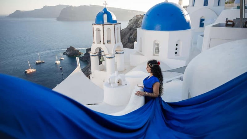 Oía: Santorini Professional Photoshoot with Edited Photos - Starting at the church square in Oia
