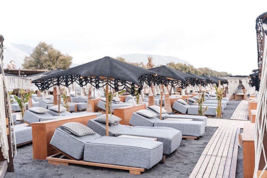 Perivolos Beach: Sun-Bed Experience FortyOne Bar Restaurant - A polished beach day on Perivolos
