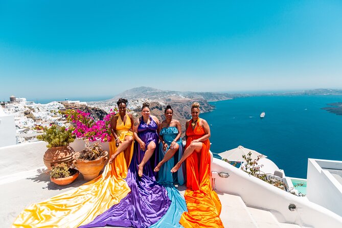 Photoshoot in Flying Dresses in Santorini - Imerovigli offers room to breathe