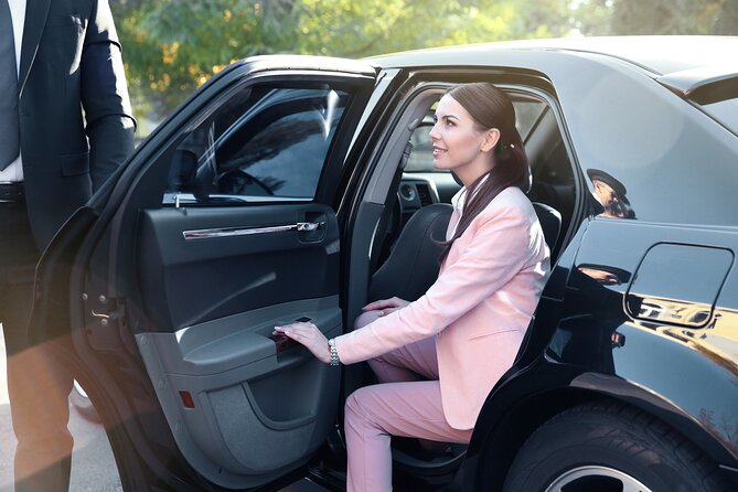 Private Arrival Transfer From Santorini Airport To All Destinations - Your first Santorini ride, from baggage claim to the hotel