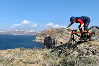 Private Electric Mountain Bike Experience and Tour in Santorini