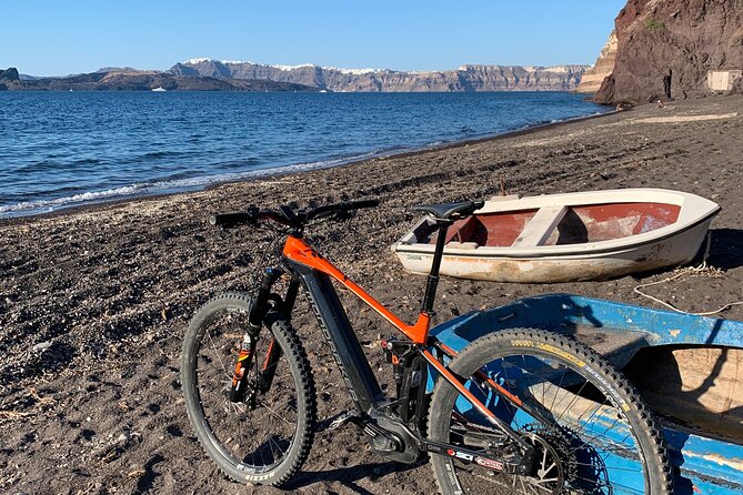 Private Electric Mountain Bike Experience and Tour in Santorini - How the private format changes the day