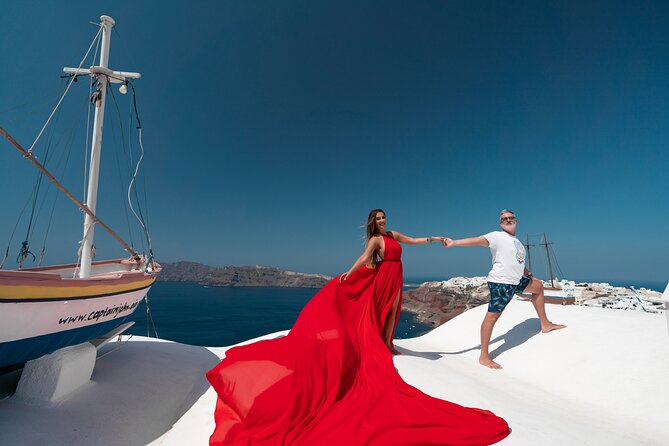 Private Flying Dress Photoshoot in Santorini - Timing, weather, and practical planning