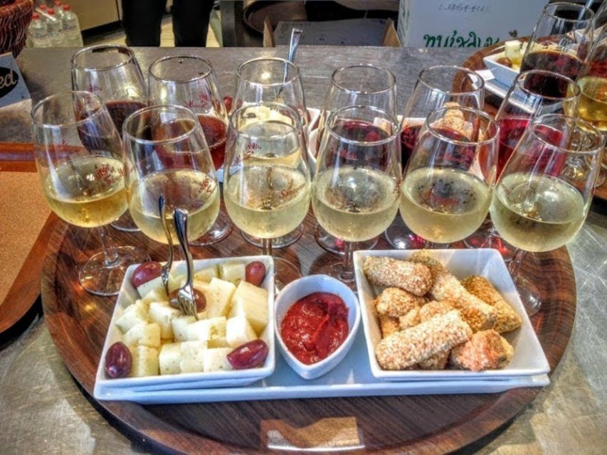 Private Group Visit to Akrotiri & 3 Wineries with Tastings - Transport and timing across Santorini
