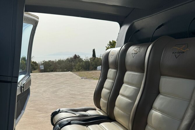Private Helicopter Tour Santorini 20 minutes - up to 4 passengers - Ancient Akrotiri and the view of Red Beach