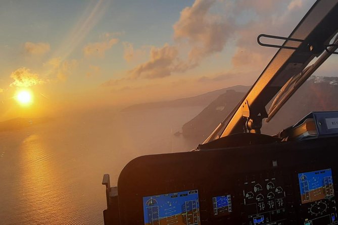 Private Helicopter Tour Santorini 30 minutes - up to 4 passengers - Akrotiri Lighthouse and the southern tip