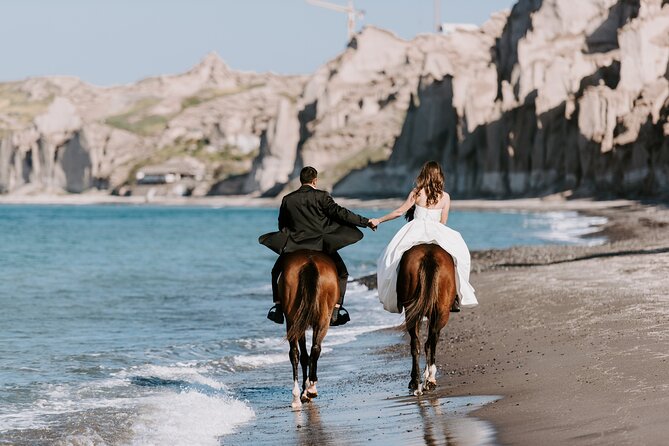 Private Horse Riding Experience in Santorini - Getting to the meeting point at Eros Beach