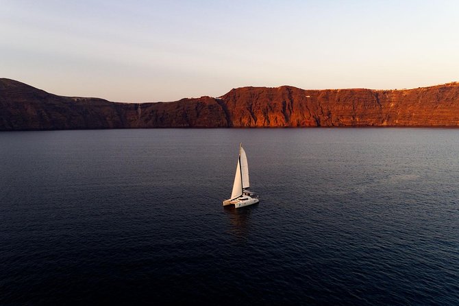 Private Luxury Caldera Cruise with a rich BBQ meal and Open Bar! - A private boat makes a difference for families