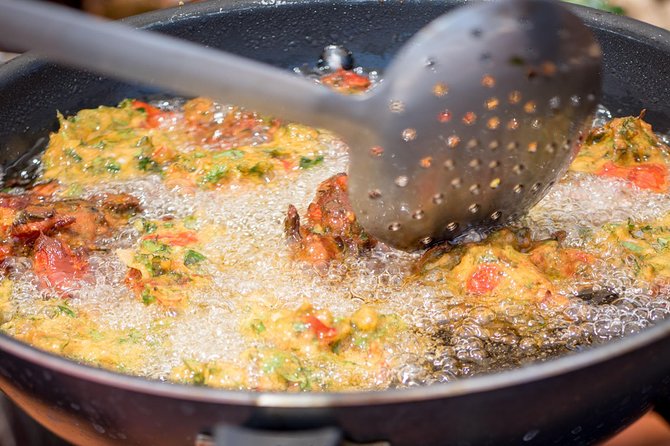 Private Santorini Cooking, Tasting, and Wine Experience - A four-hour introduction to Santorini through food