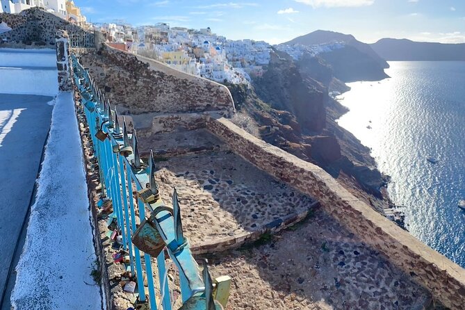 Private Santorini Highlights Tour – Scenic Views & Local Insight - Key points at a glance